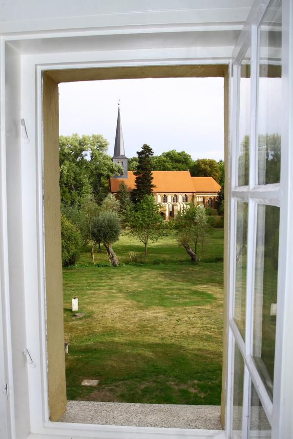 Klosterhotel Marienfliess Stepenitz Екстериор снимка