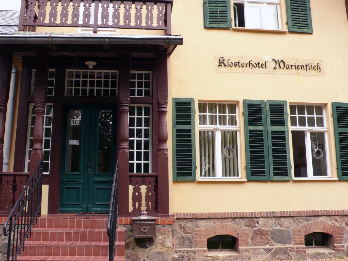 Klosterhotel Marienfliess Stepenitz Екстериор снимка